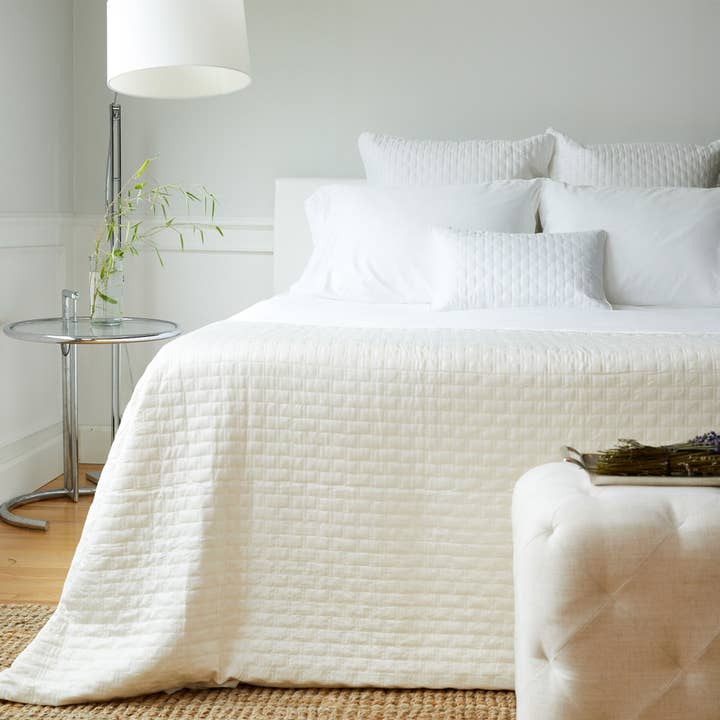 BedVoyage - Wholesale Coverlet - BedVoyage viscose from Bamboo Quilted Coverlet4