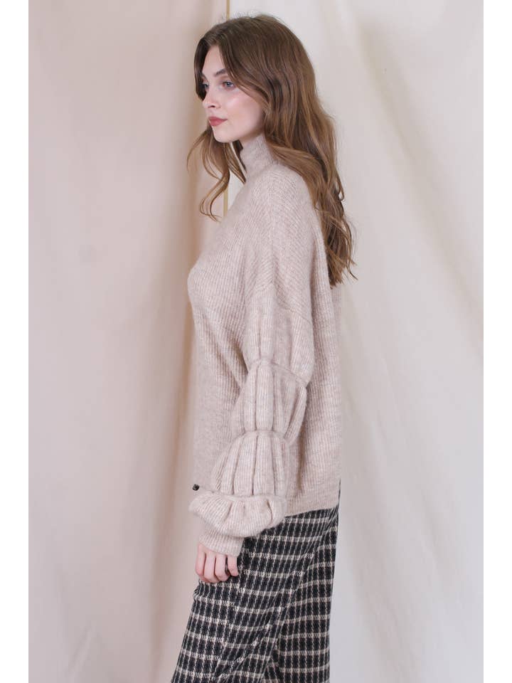 Fore Collection - Wholesale Pullover-trui - Dames - GEBREIDE OVERSIZED TRUI MET RONDE HALS, MOUWDETAIL - TI246012