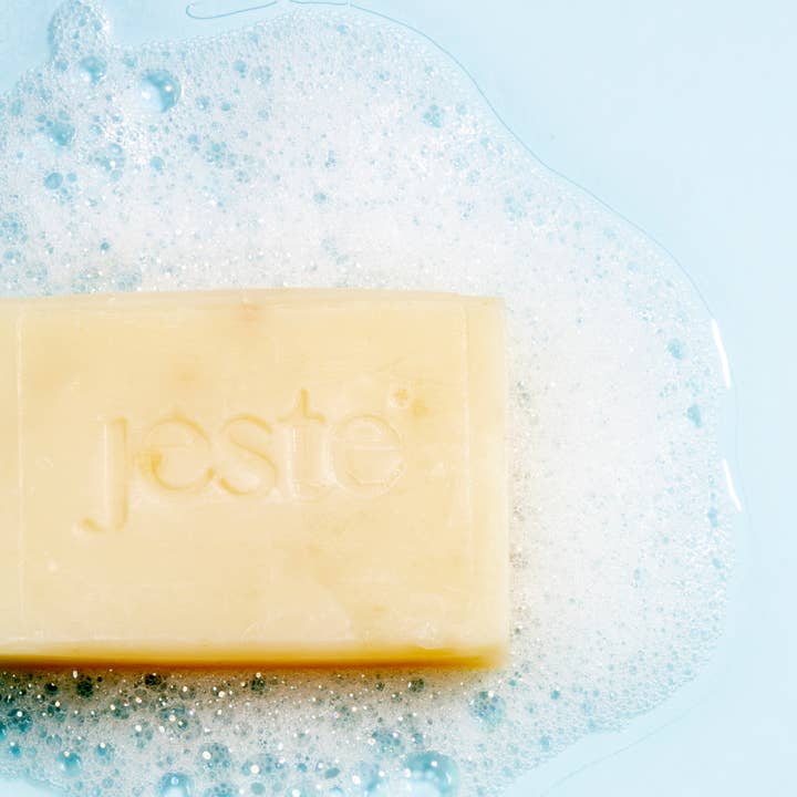 Jeste - Wholesale Body Wash/Shower Gel - Organic S.A.F. Surgras Washing Bread - 100g1