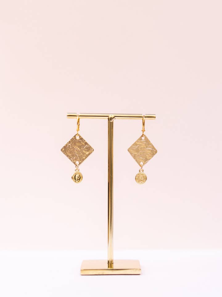 Anais pour la vente par MIYAMRA