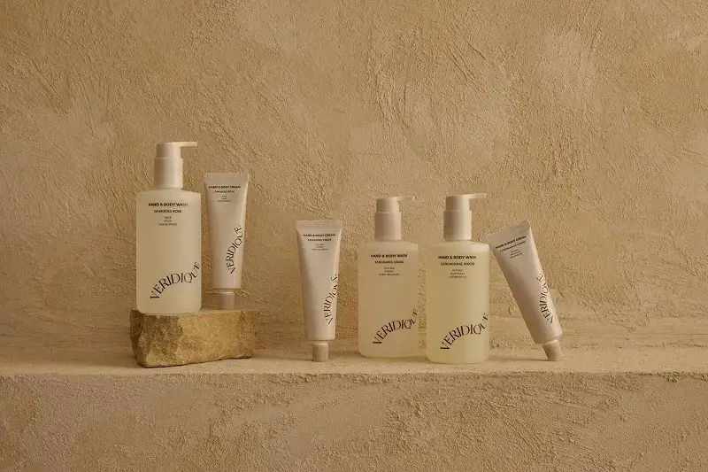 CELEMENT /IN YOUR GLOW - Wholesale Body Wash/Shower Gel - K Beauty Perfumed Hand soap Body Wash 2in1 10.14oz (300ml)5