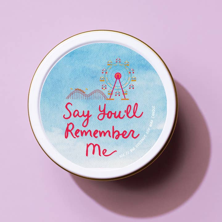 Vela en Lata para Amantes de los Libros - Regalo para Lectores de Librería de Romance para venta al por mayor de Literari Goods, Co | Book Themed Candles + Gifts