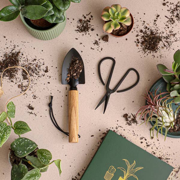 Portico Designs - Wholesale Garden Tool - Urban Gardener Mini Trowel and Scissor Set