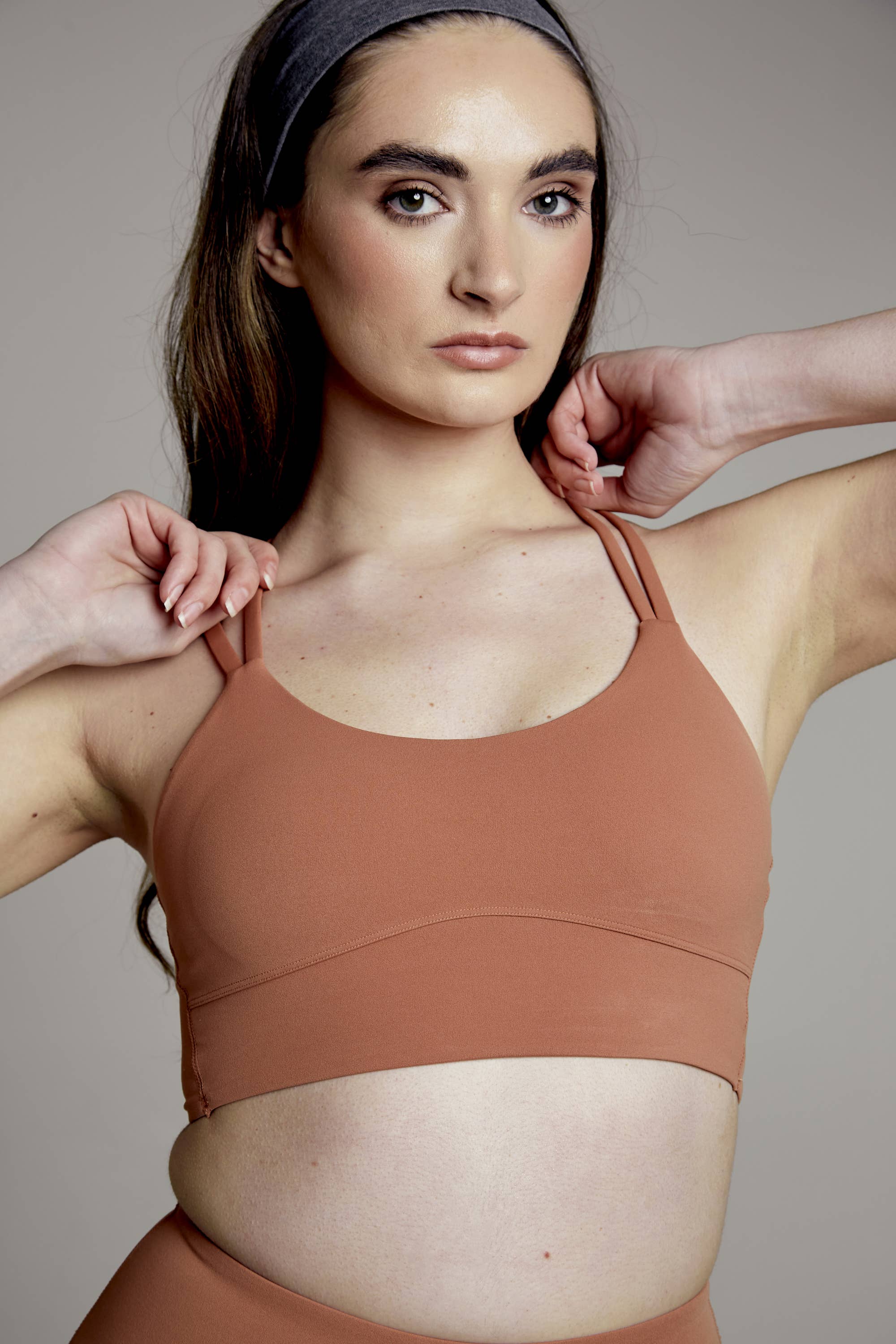 Season Lifestyle – wholesale Sports bra – Women's – Move bra- Clay9