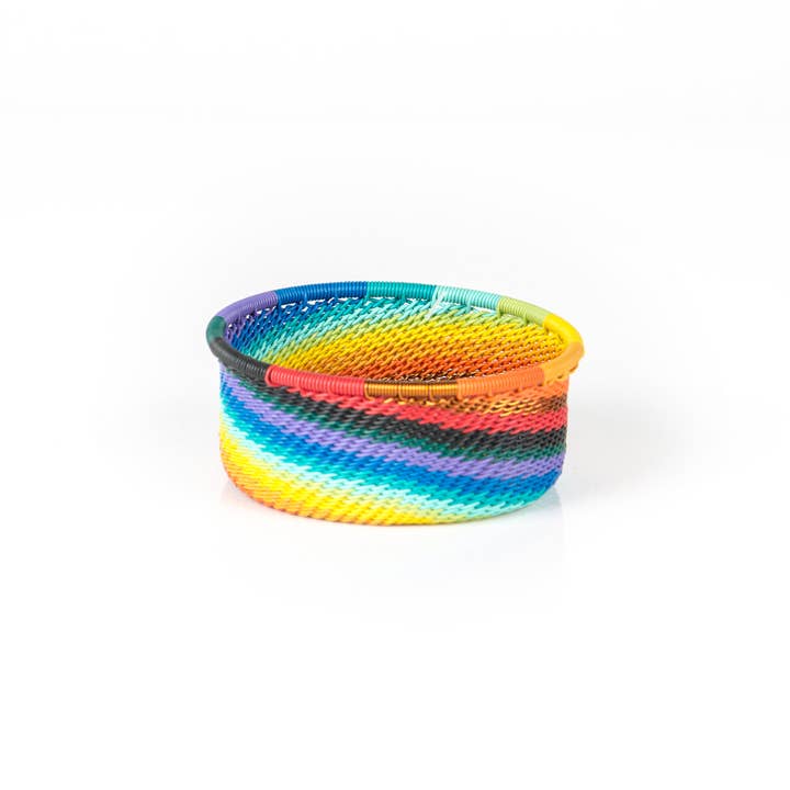 Eve & Nico Gifts & Home Decor - Wholesale Decorative plate/dish/bowl - Tuna Tin - Full Rainbow4