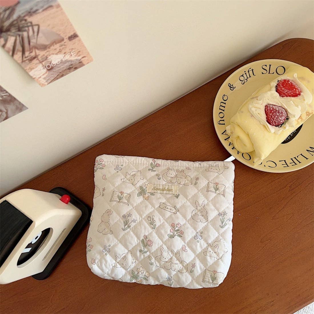 Funkyrel® Atzbranding Limited – wholesale Make-up/cosmetic bag – Cosbai - Quilted Pink Makeup Bag1