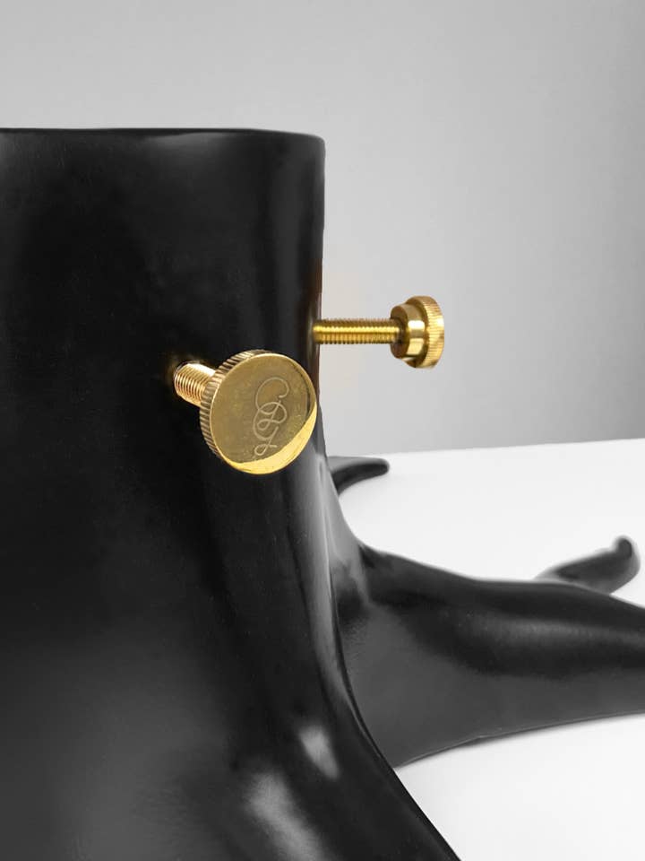 X-large Christmas Tree Stand “The Root”– Black for wholesale by Garden Glory