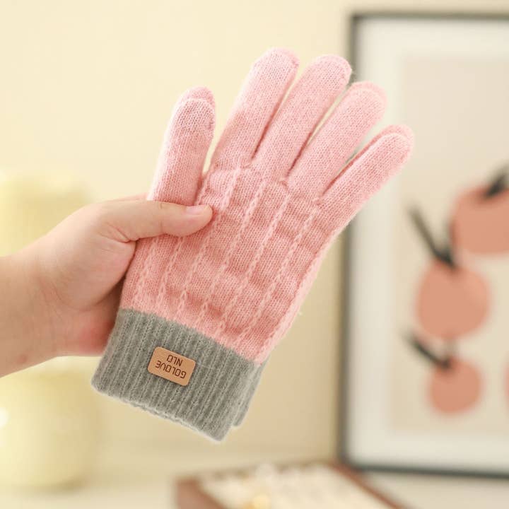 MKS America - Wholesale Gloves - Women's - Contrast Color Touchscreen Knit Gloves1