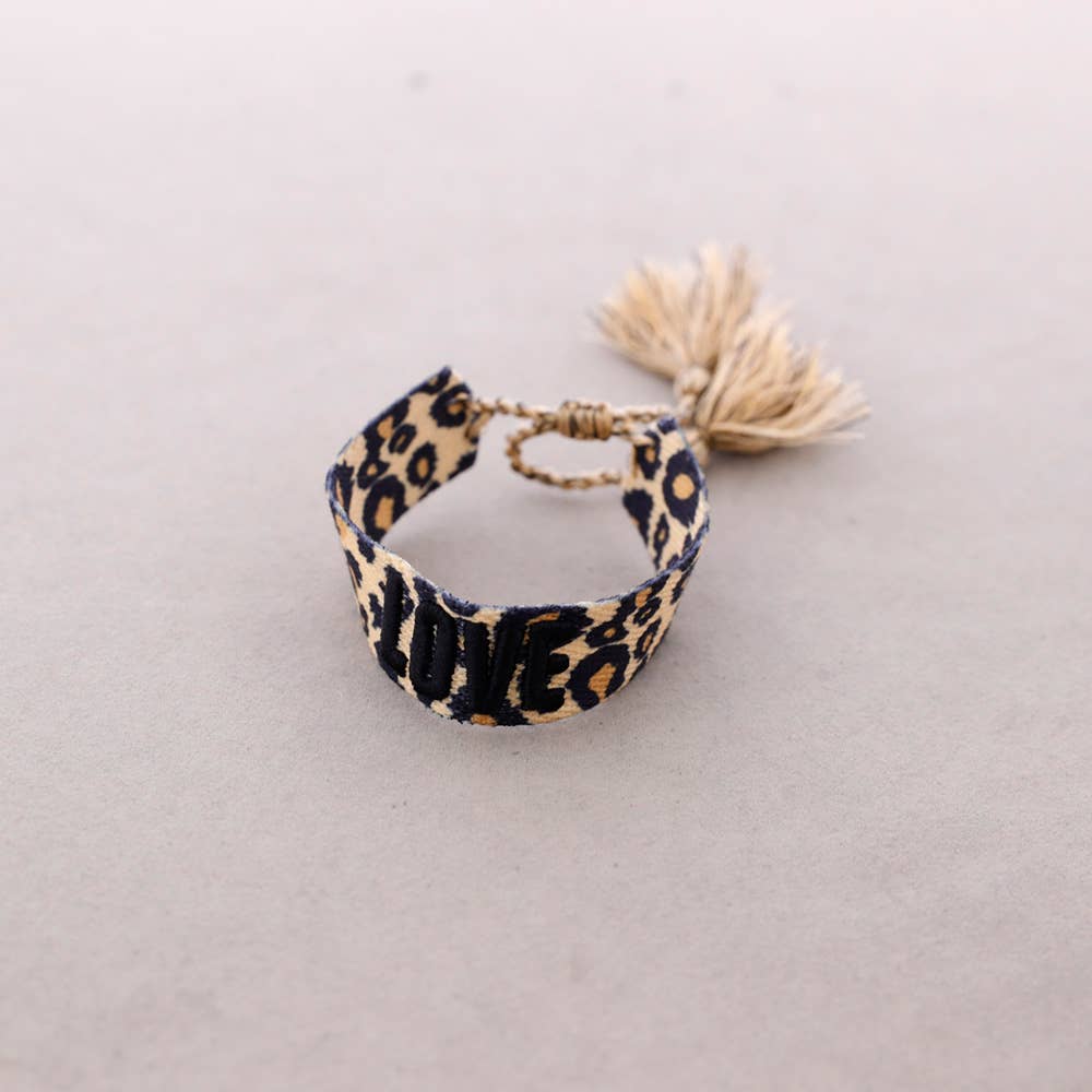 Sonata - Wholesale Snap Jewelry - Macrame Love Bracelet0