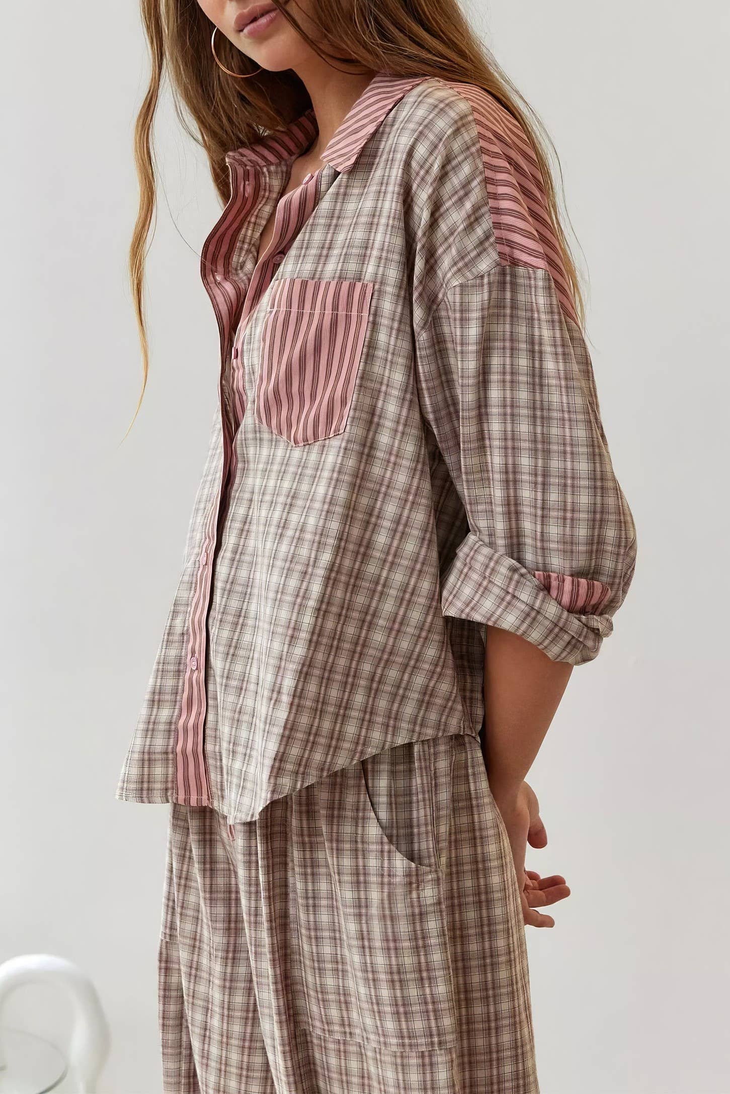 Rosa Clothing - Wholesale Sleepwear Set - Women's - Pink plaid patchwork loose pajama set6