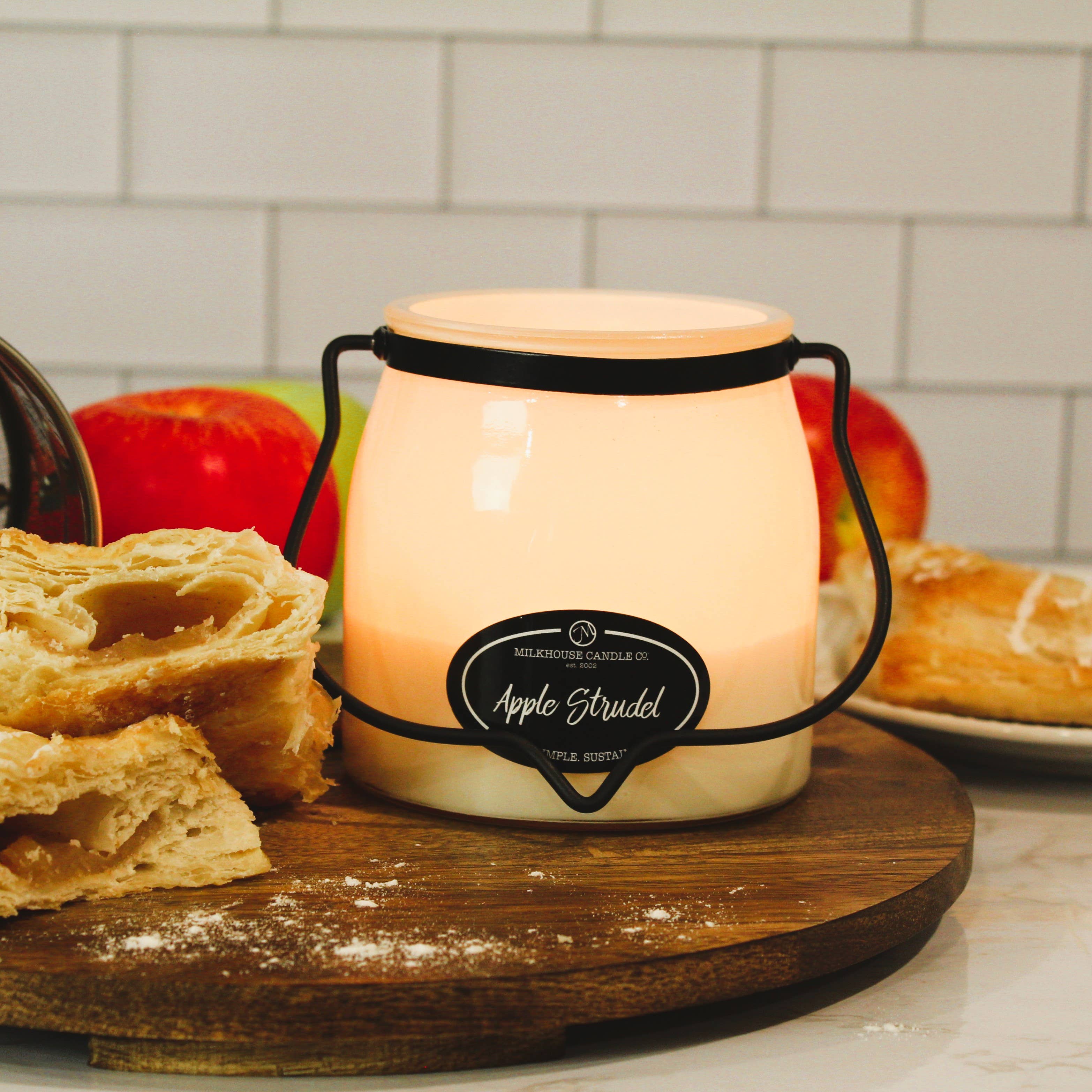 Milkhouse Candle Company - Wholesale Jar/Filled Candle - 16 oz Butter Jar Candle: Apple Strudel1