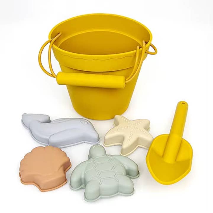 PETIKIDS - Wholesale Beach/Pool Toy - Kids & Baby - Silicone beach toys (bucket, shovel, and 4 accessories)