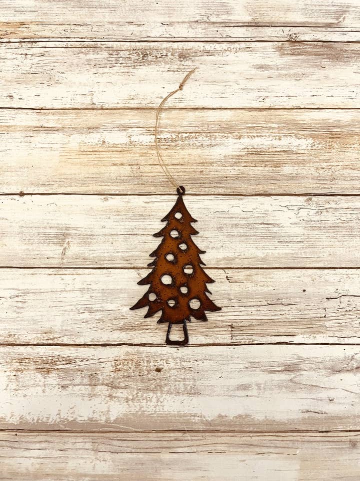Decorazione Albero 3 in metallo arrugginito stile baita per la vendita all'ingrosso da parte di Universal Ironworks USA