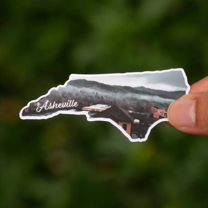 Autocollant Asheville, NC pour la vente par Little Comfy Goods