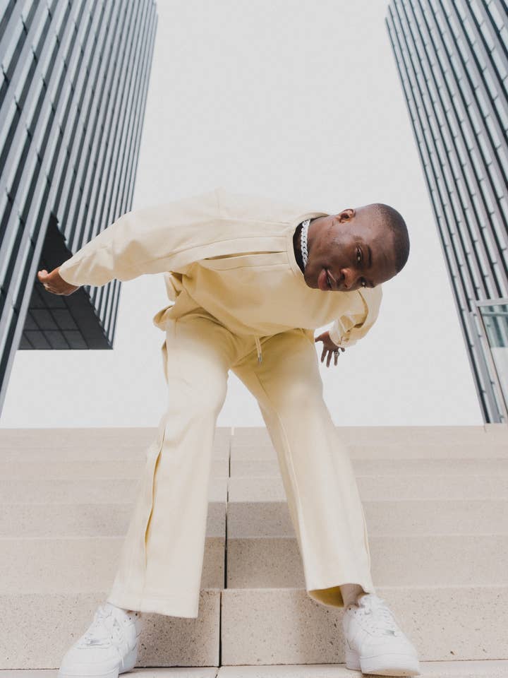 KOSY STUDIOS - Wholesale Sweatshirt - Men's - BUTTERMILK SKY SWEATER0