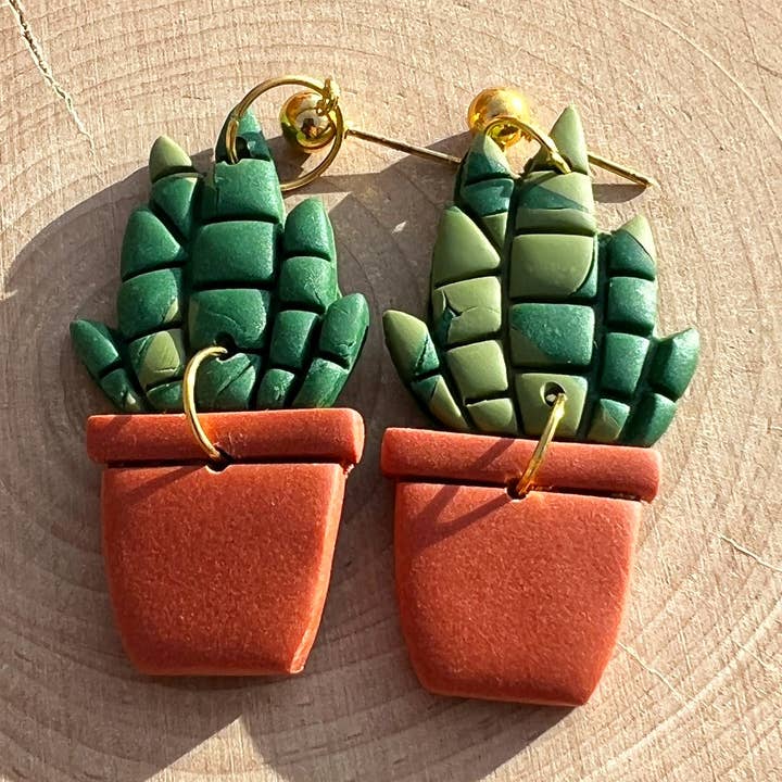 Pendientes Clay Snake Plant para venta al por mayor de Lake and Lark
