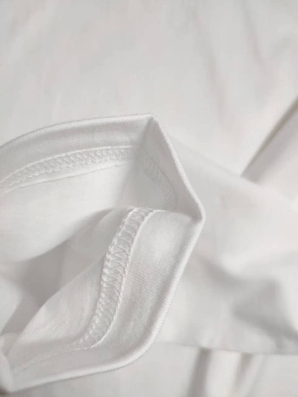 Rosa Clothing - Wholesale T-Shirt - Women's - Essential basic everyday cotton crewneck t-shirt long sleeve42