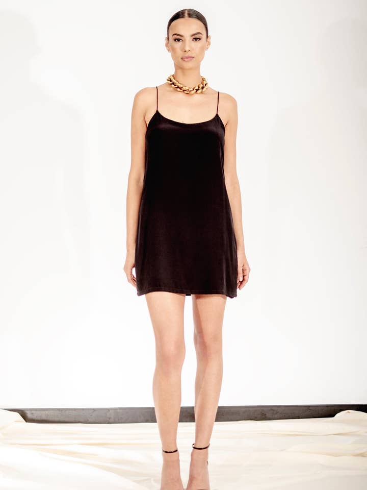 Abito sottoveste Zareen per la vendita all'ingrosso da parte di ZAREEN