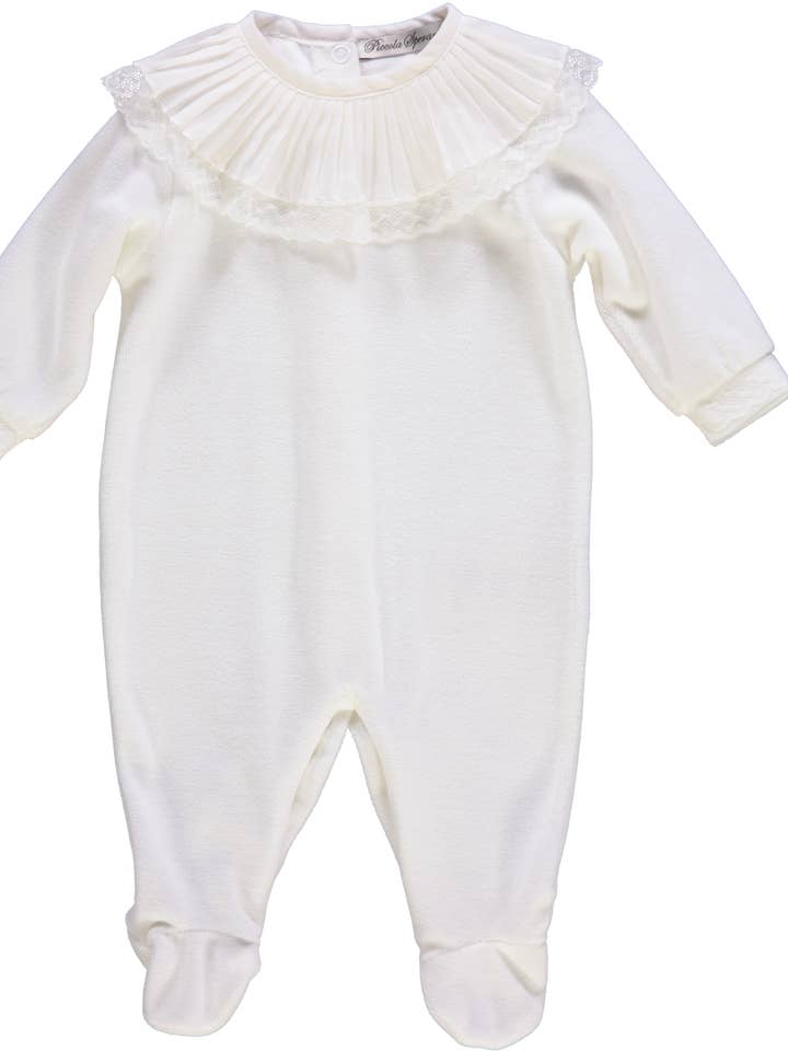 Babygrow de menina branco com gola plissada for wholesale by Piccola Speranza