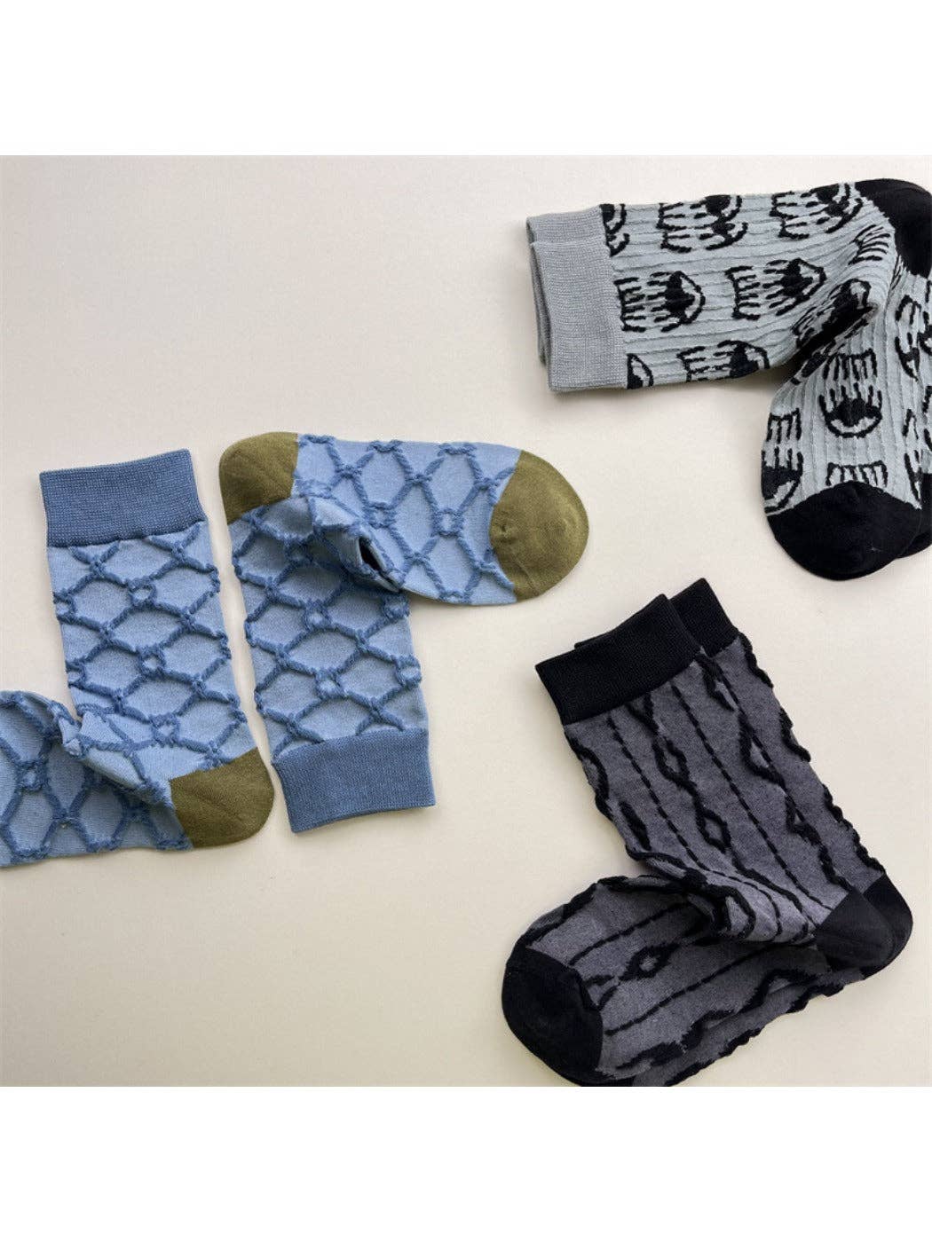 Funkyrel® Atzbranding Limited - Wholesale Socks - Women's - Rufia – Geometric Embossed Mid-Calf Socks5