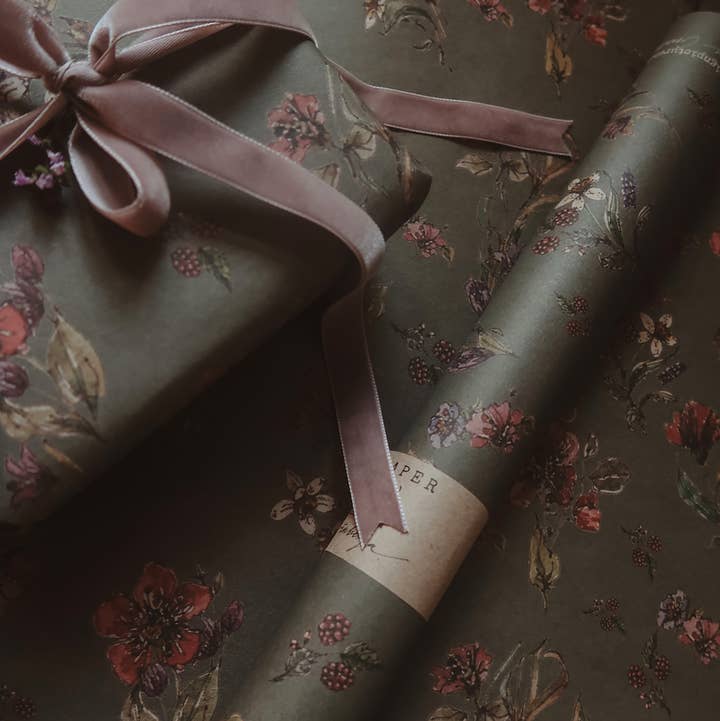 MyDesignPictures - Wholesale Wrapping Paper Roll - Set Of 3 Pieces Flowers on dark gray kraft Wrapping Paper1