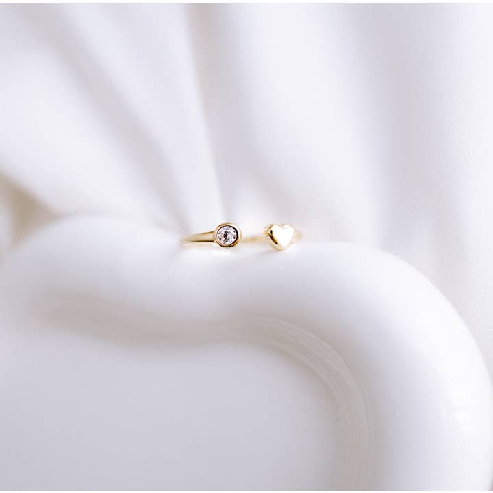 Mama Collection - Wholesale Wedding Band/Ring - Lovebound MAMA Ring Zirconia Heart Stone
