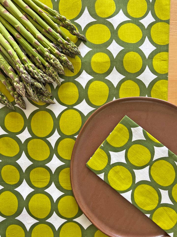 Chemin de table pour la vente par See Design