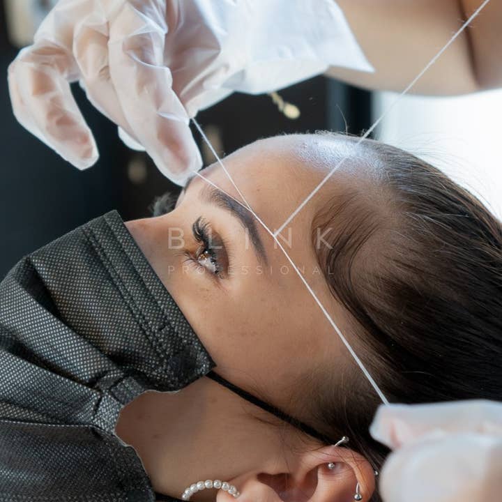 Blink Professional - Wholesale Eyebrow razor/shaper - Organic Blink Yarn2