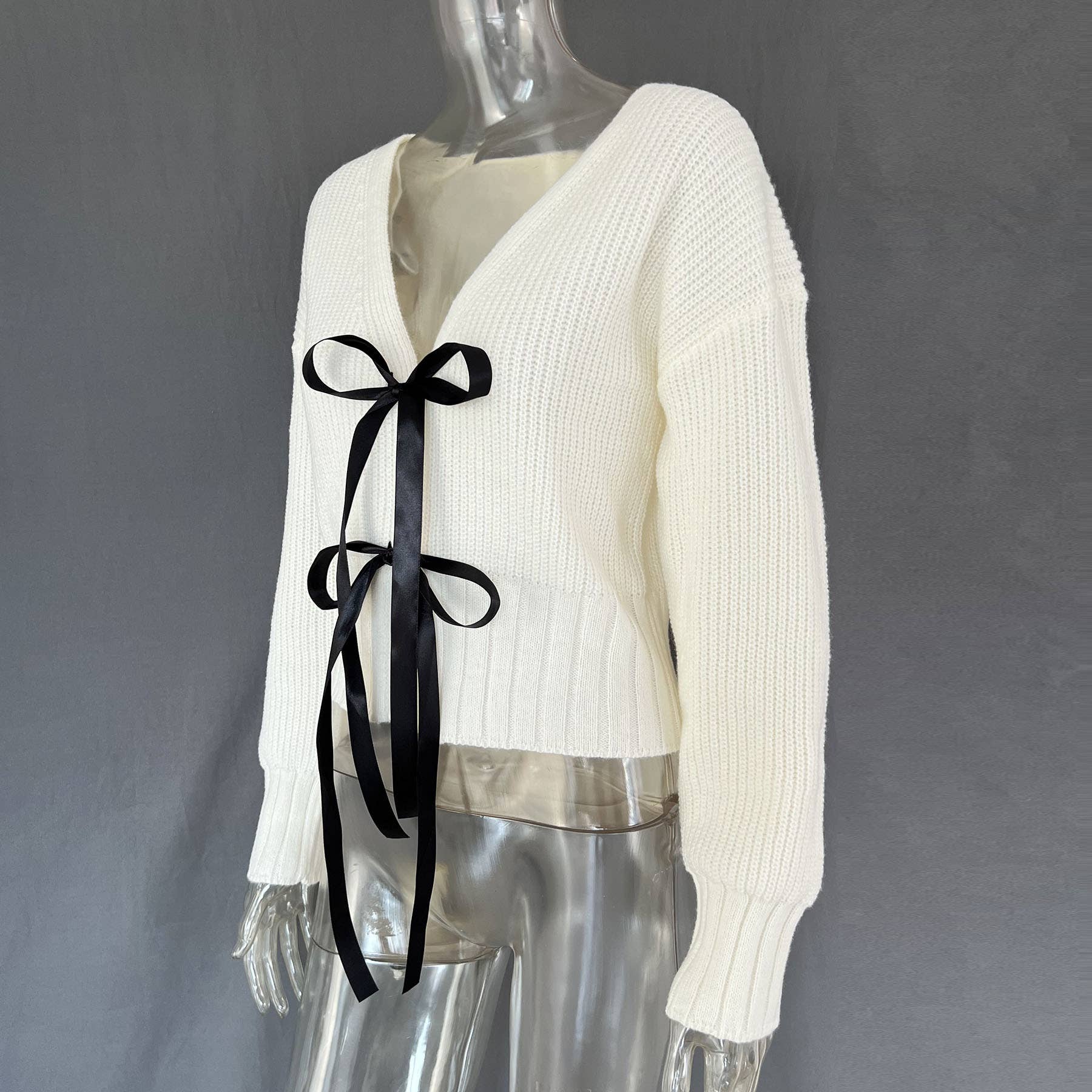 Rosa Clothing - Vente Cardigan – femme - Cardigan en tricot uni avec nœud papillon sur le devant2