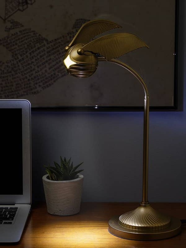 Lampe de bureau USB Vif d'Or Harry Potter pour la vente par Close Up GmbH