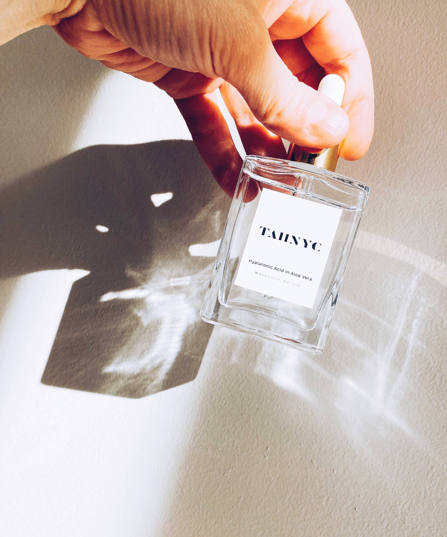 TAHNYC - Wholesale Facial Serum/Concentrate - Vegan Hyaluronic Acid in Aloe Vera Facial Serum3