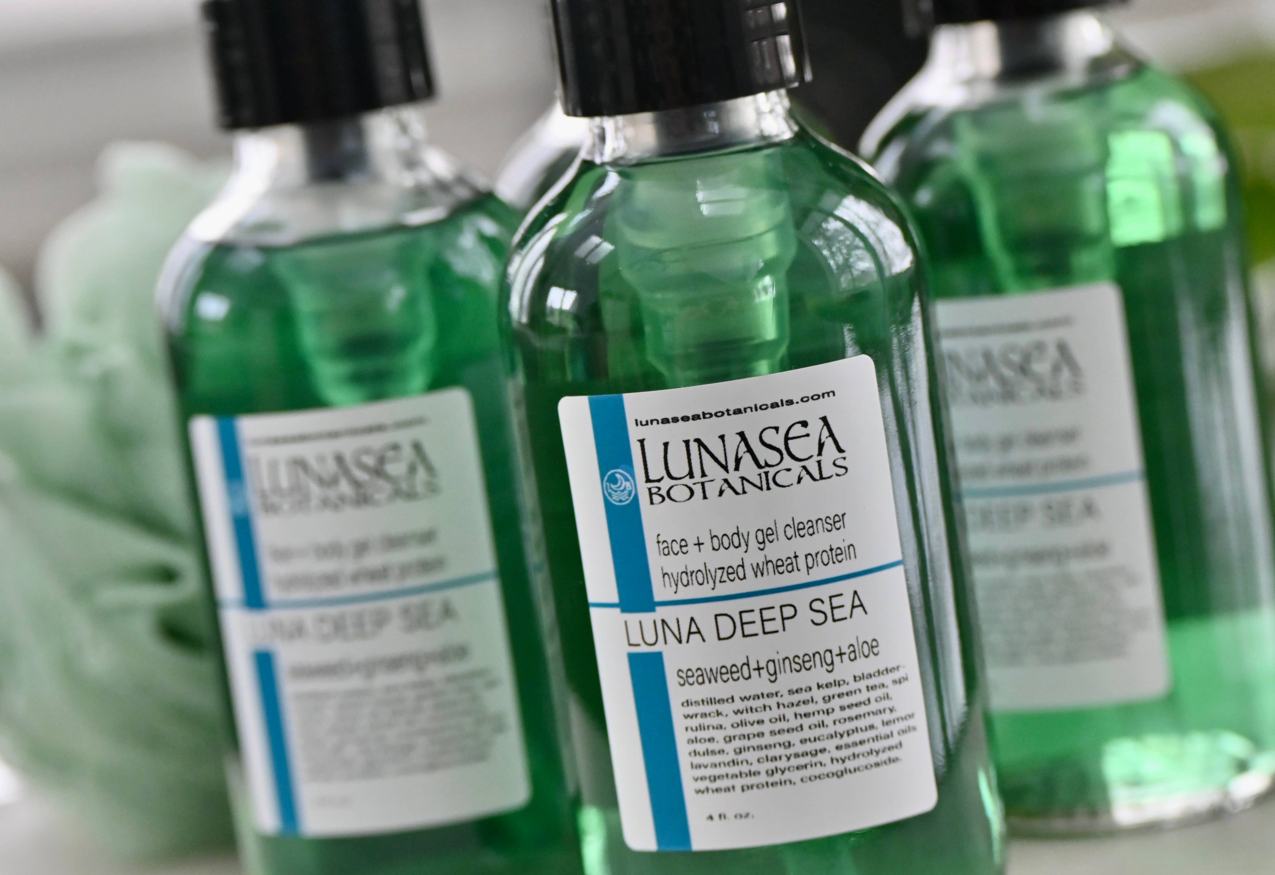lunasea botanicals - Wholesale Facial Cleanser - Luna Deep Sea Face and Body Cleanser4