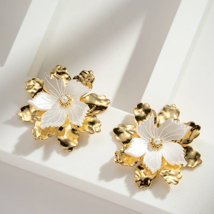 COSMOS - Wholesale Stud/Post Earrings - Pearl Flower Hoops stainless steel Elegance Textured Style0