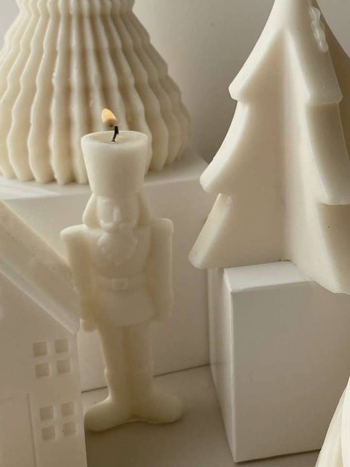 Handmade Nutcracker Candle Small | Christmas Winter Decor for wholesale by je t'aime candle