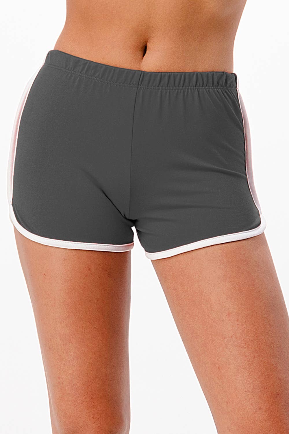 Lime All the Time - Wholesale Korte broeken - Dames - Effen gekleurde shorts met witte biezen in de naad2