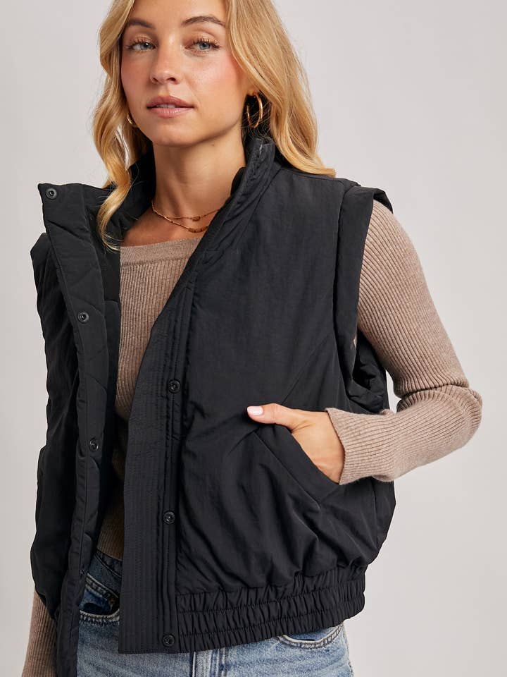 Bluivy - Wholesale Outerwear Vest - Women's - BOMBER STYLE PUFFER VEST WITH POCKETS21