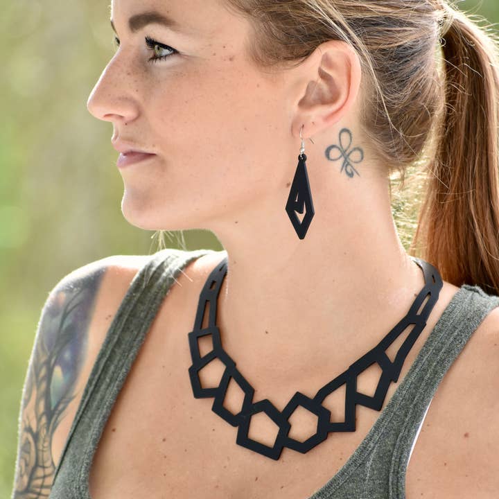 APARA Jewelry - Wholesale Dangle Earrings - Trendy Earrings1