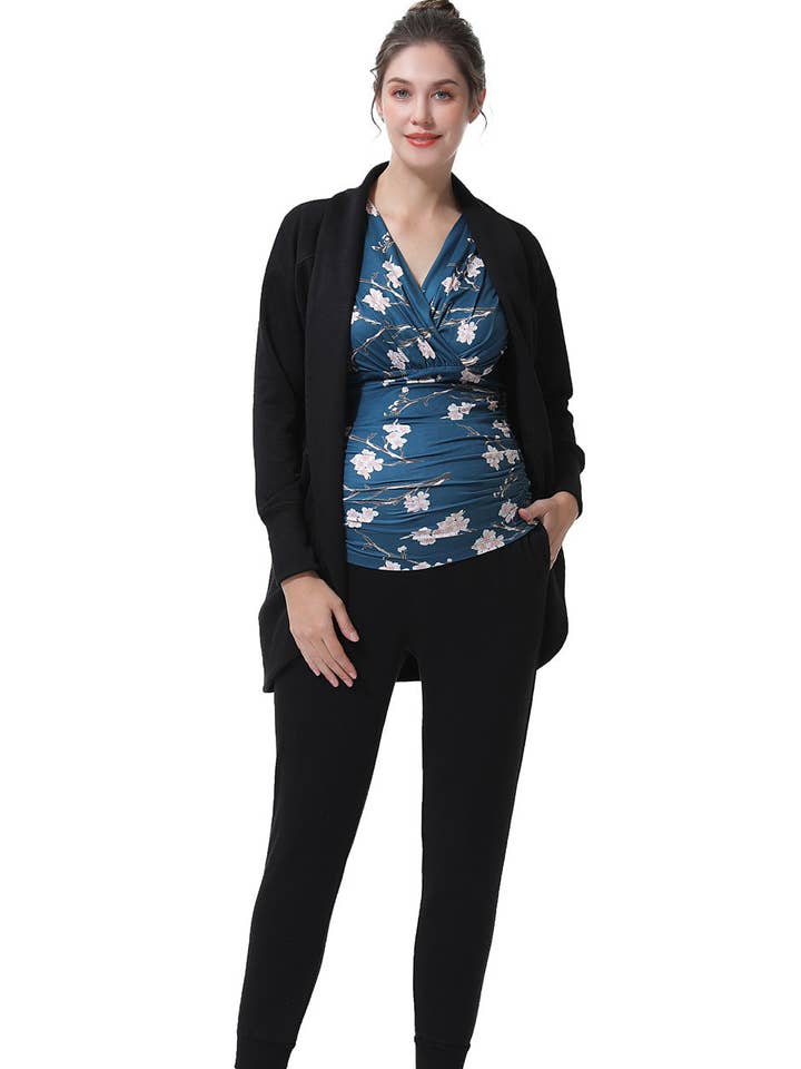 Kimi + Kai Maternity „Josie“ Nursing Lounge Top, joggere & cardigan flerfarvet for engroshandel hos Kimi and Kai