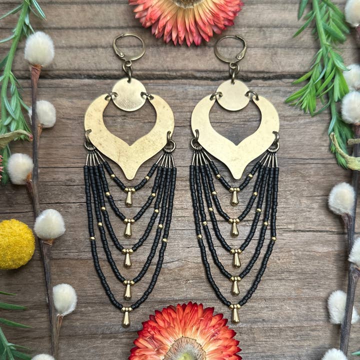 Boucles d'oreilles Magpie Aurora pour la vente par Dancing Willow