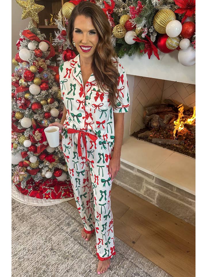 White Midnight Bow Christmas Edition Ruffle Pajama Set for wholesale on Faire2