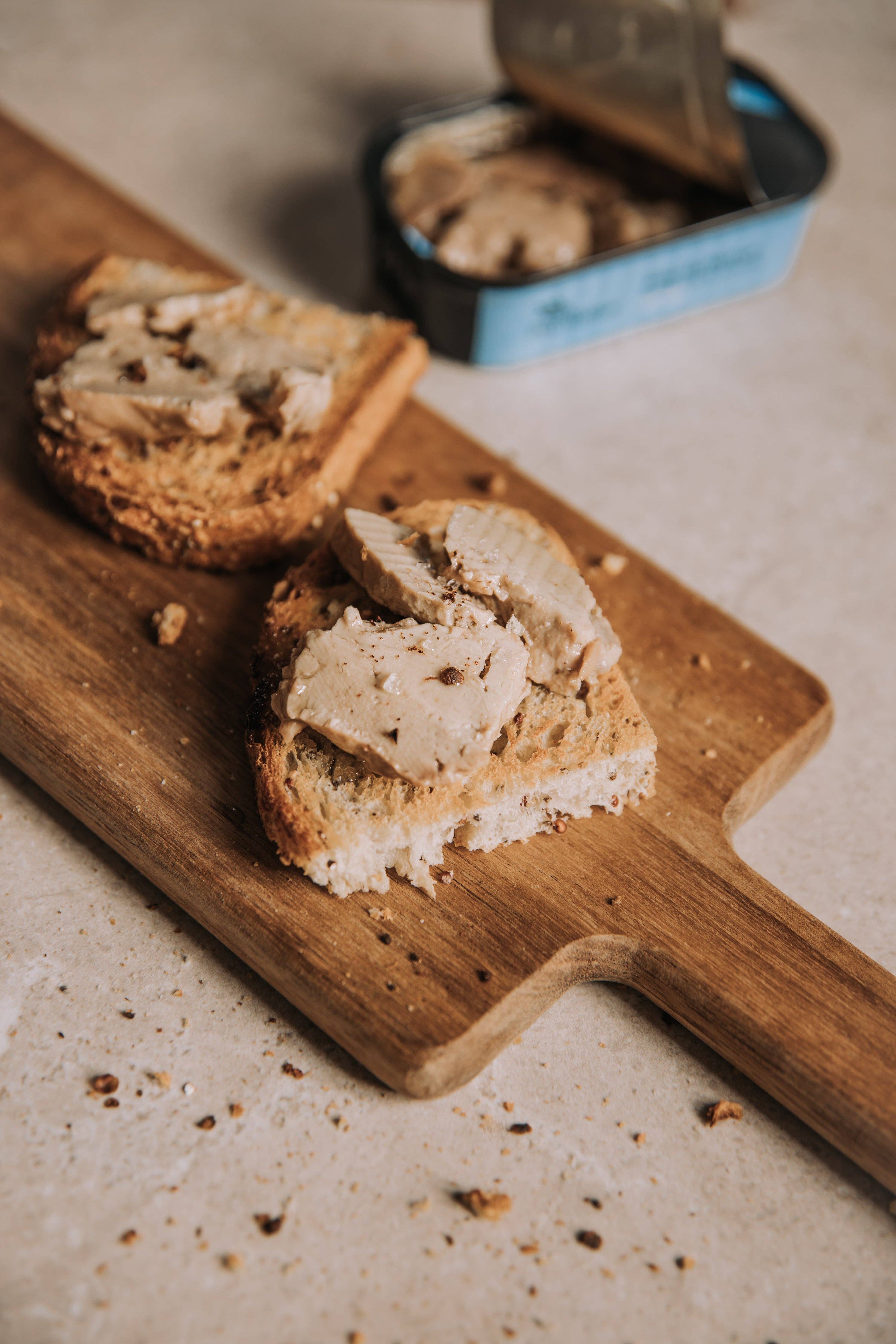 Conserves Parallèles - Wholesale Tinned Fish - Smoked MSC Cod Liver with Beech Wood1