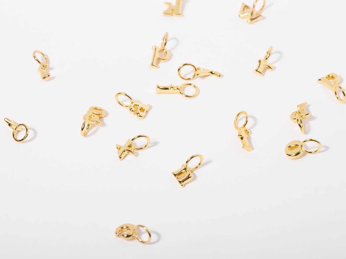 Little Sky Stone - Vente Breloques/médailles personnalisées - Breloque en forme de lettre initiale minuscule28