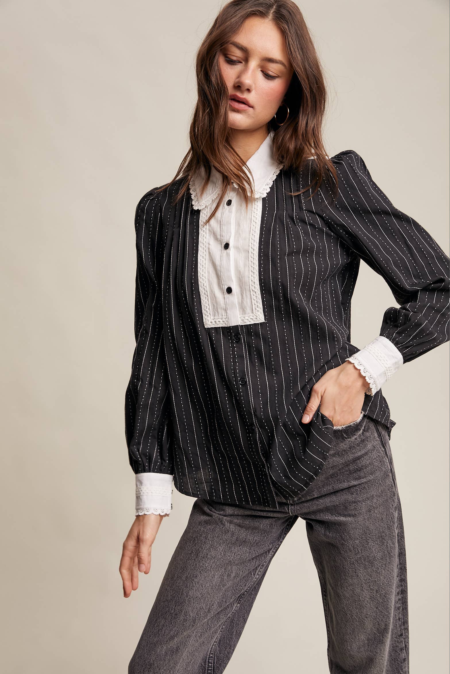 Blusa Victoriana de Encaje en Contraste al por mayor para tu