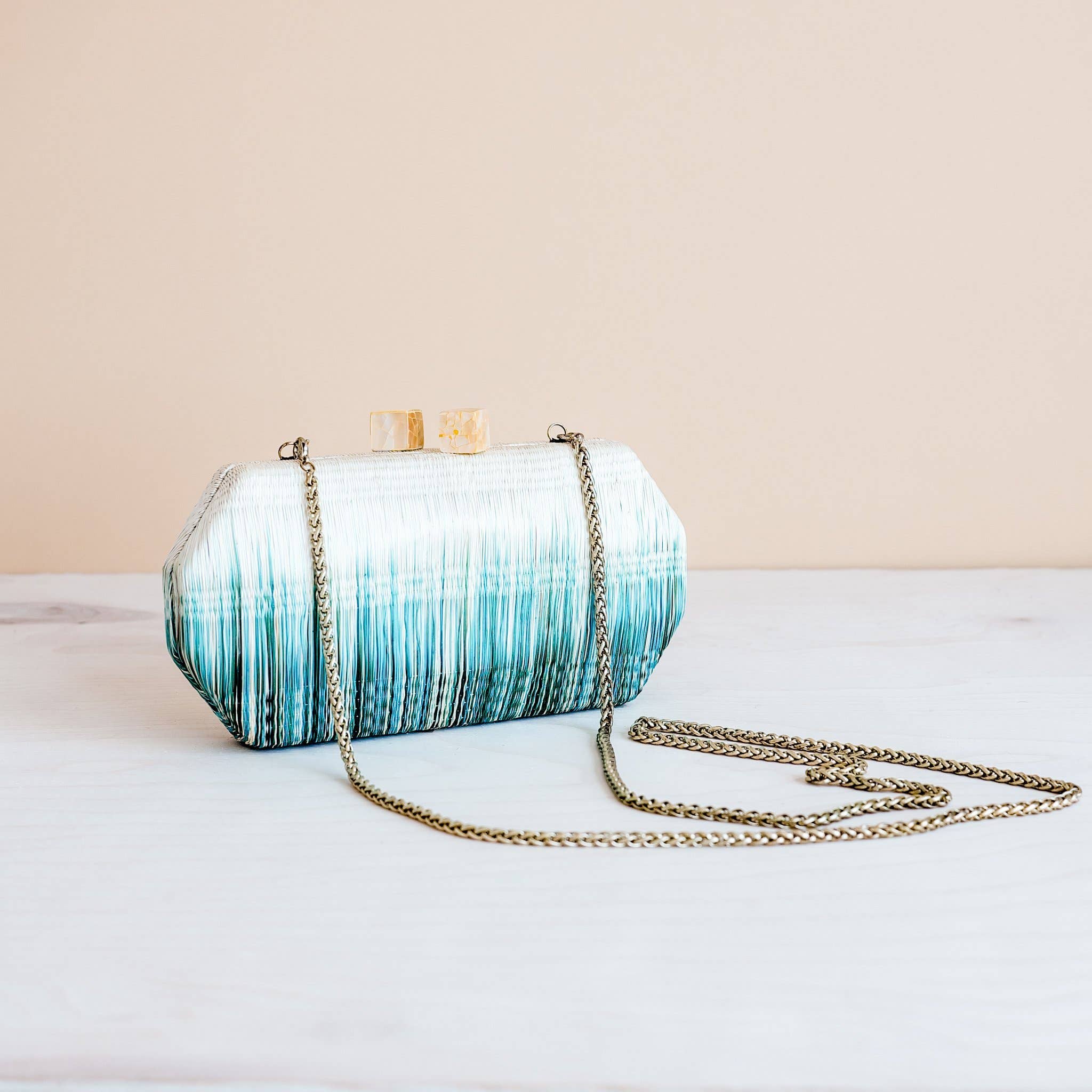 LIKHÂ – Bolsa - Mulher por atacado – Bolsa Clutch Teal - Embreagem artesanal | LIKHÂ1
