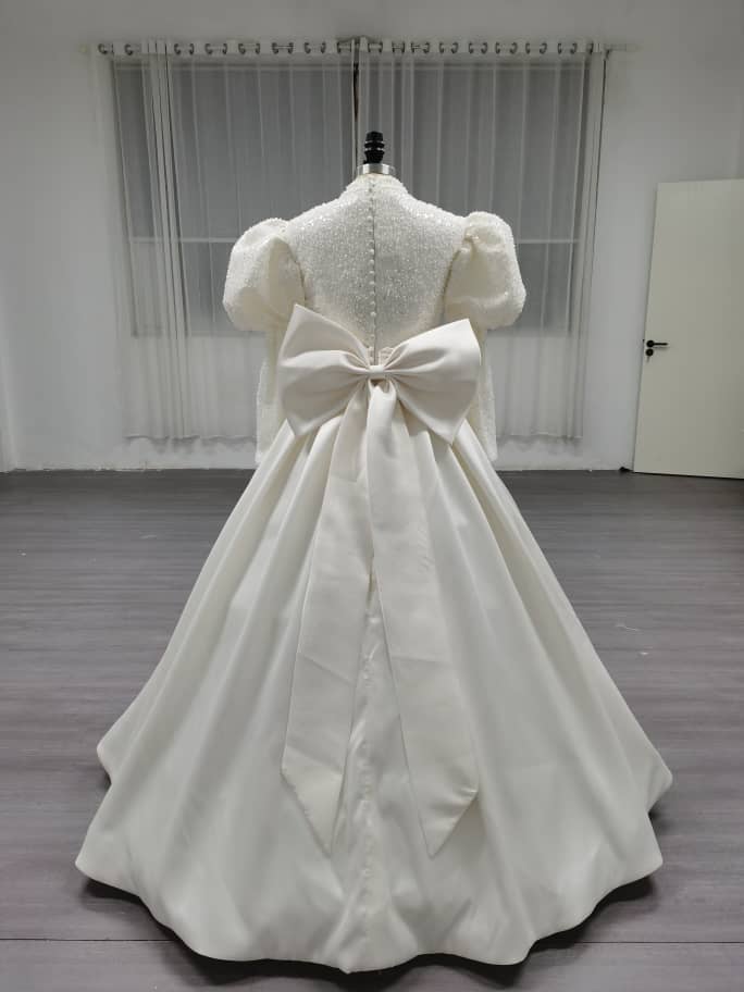 Unique Modest Bridal - Venta al por mayor Vestido de fiesta - Mujer - Opulique - Vestido de Novia Modesto de Satén de Manga Larga6