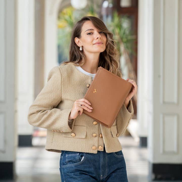 Carrie Convertible Clutch-NEW! for wholesale by Taxidermy