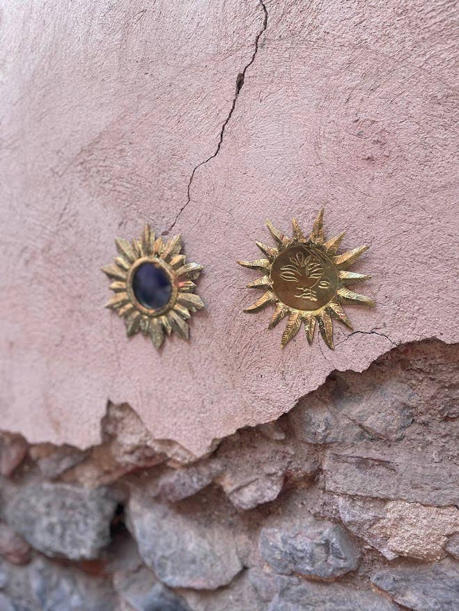 NOMAD BY LIV - Vente Miroir mural - Miroir étoile lumière nordique en bronze1