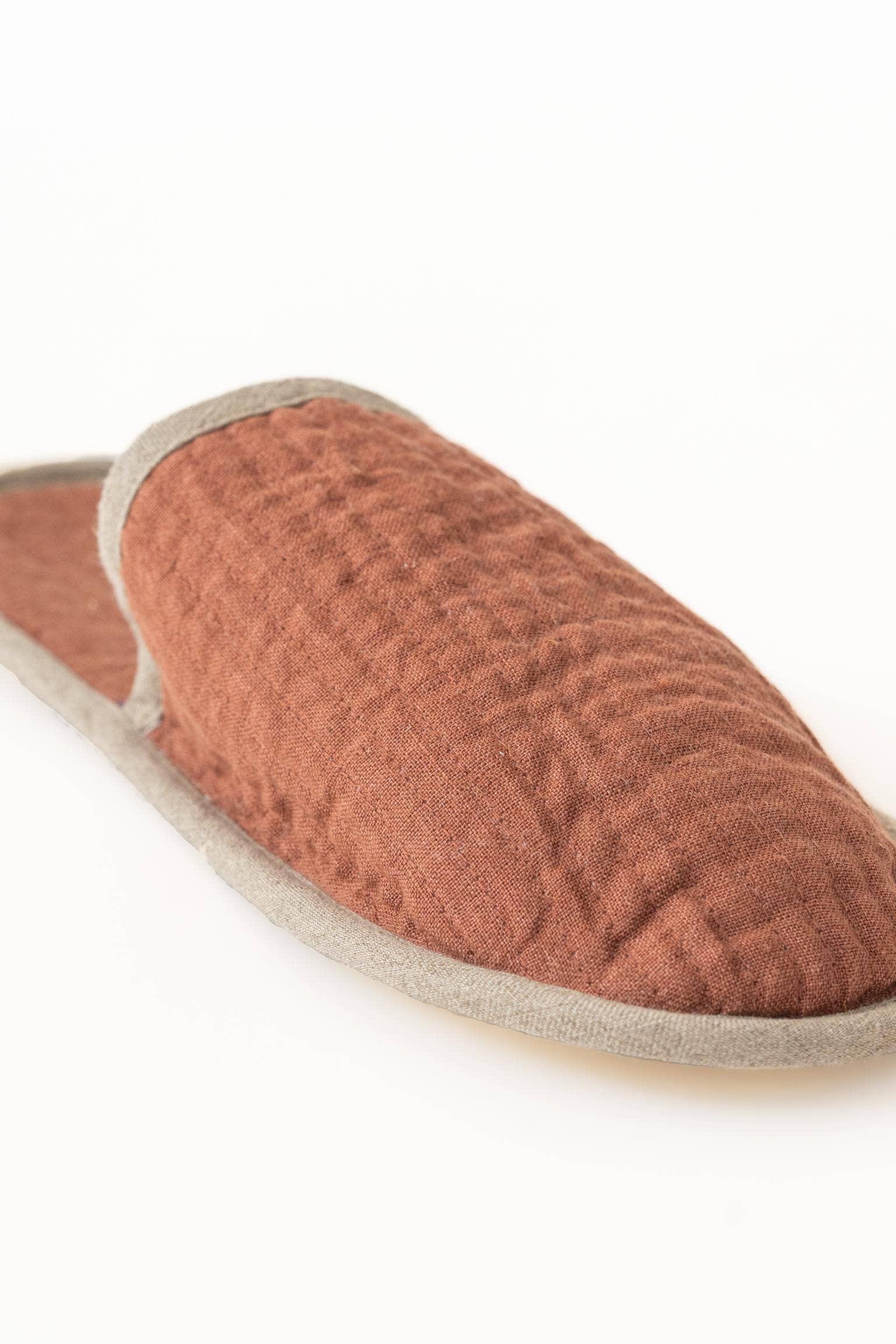 Live Linen - Wholesale Slippers - Women's - Natural Piping Linen Slippers – Relaxed Comfort1