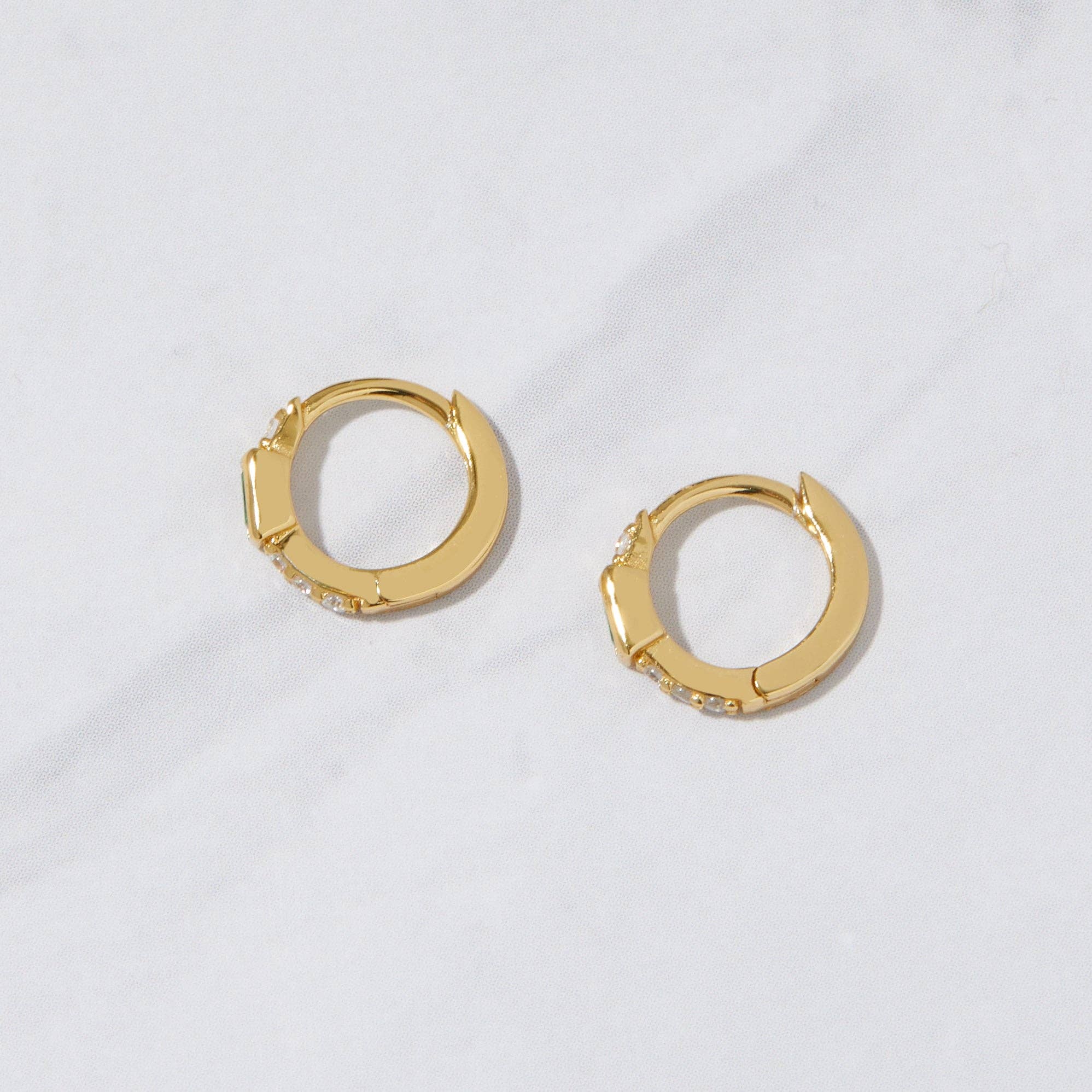 Sami Jewels - Wholesale Huggie Earrings - Emerald Baguette Huggie Earrings8