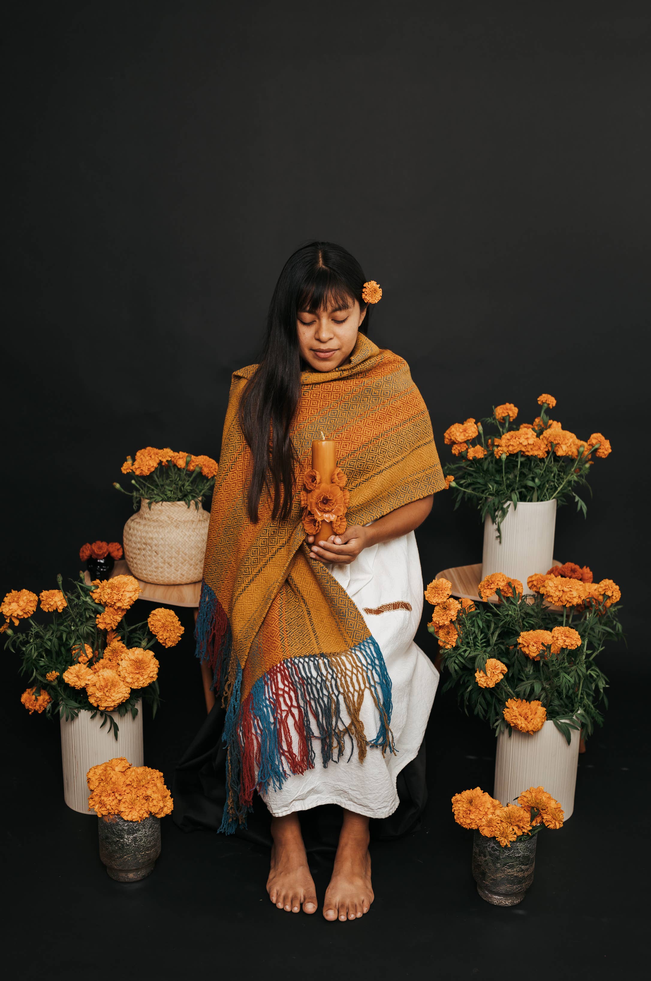 The Zapotec Weavers – wholesale Wrap - Dam – Zapotekisk ylledikat/rebozo med Periconblomma, färgad med naturliga färger1